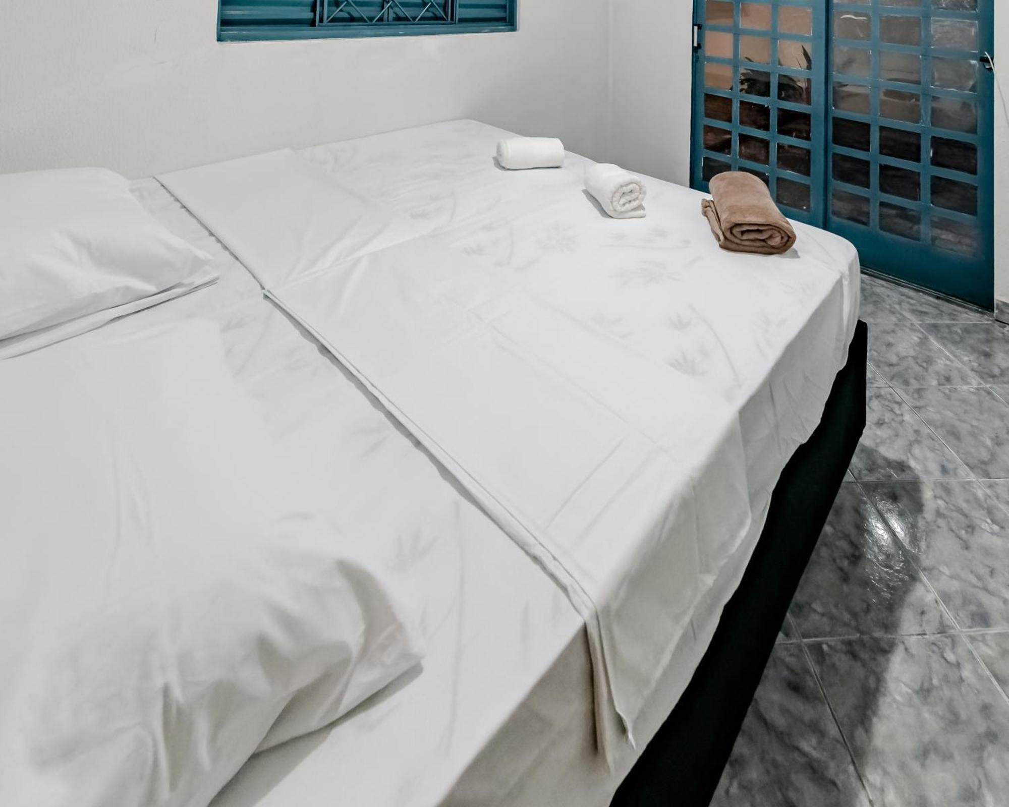 Pousada Roosevelt Quarto 03 - Pousada Central Prox Rodoviaria E Dist Industrial Hotell Uberlândia Exteriör bild